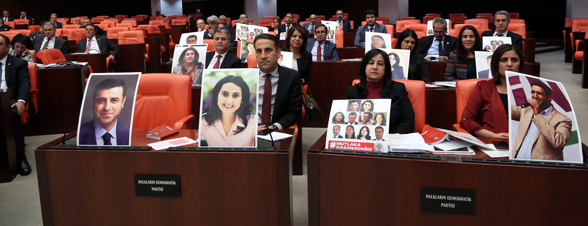 HRW: MPs Jailed, Elected Mayors Removed Ahead of Referendum