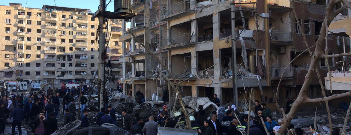 Diyarbakırdaki IŞİD saldırısı HDP Eş Genel Başkanları ve milletvekillerine mi yönelik?