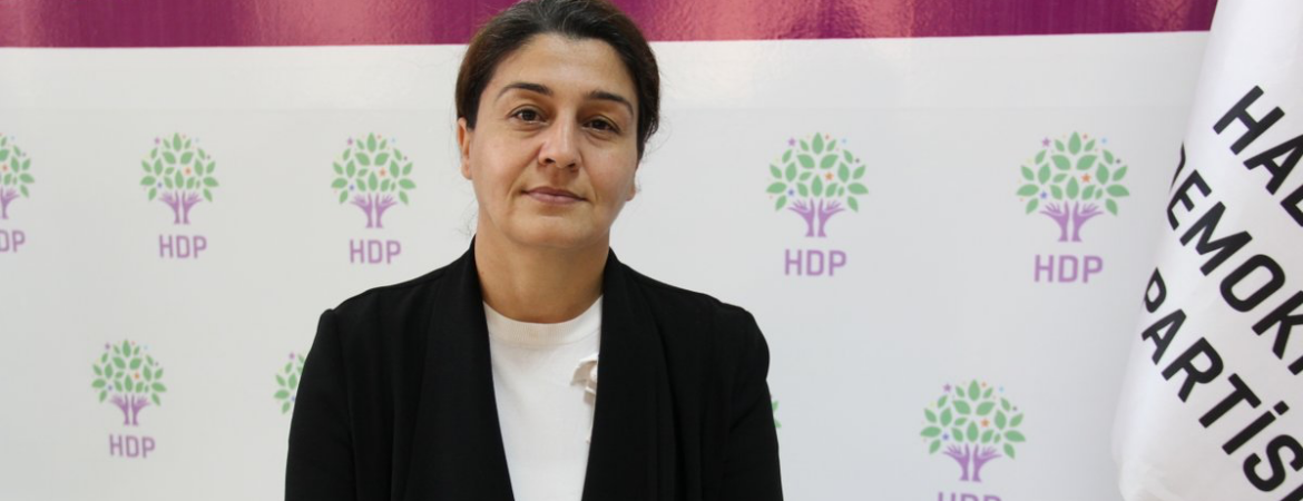 Hülya Alökmen Uyanık’ın gözaltına alınması Kürt kadınların mücadelesine yönelik intikam politikasıdır