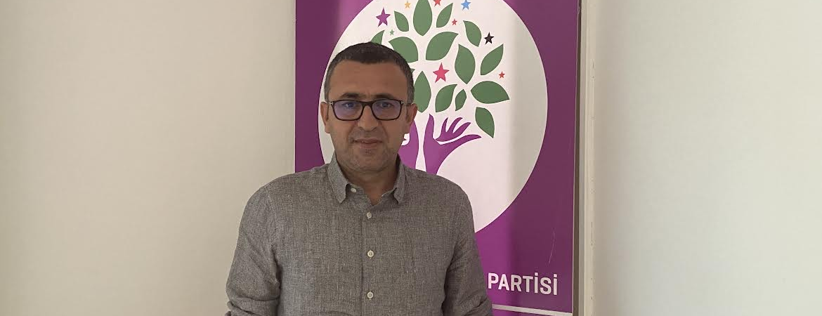 Serhat Eren: Olası bir kapatma kararı hem seçime hem de siyasete gölge düşürür