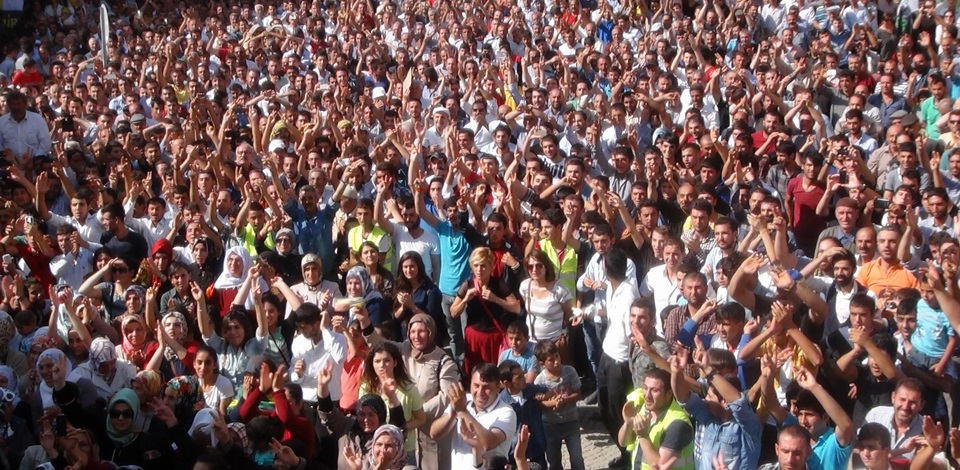 Cumhurbaşkanı adayı Demirtaş Bitlis halkıyla buluştu
