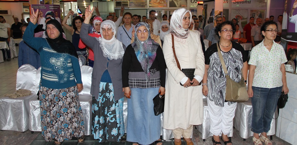 Küçükçekmecede HDP Milletvekili Aksoyun katılımıyla halk toplantısı 