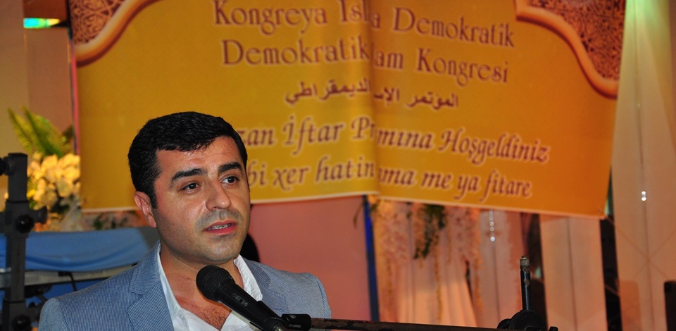 HDP Eş Genel Başkanları Yüksekdağ ve Demirtaş, Demokratik İslam Kongresi iftar yemeğine katıldı