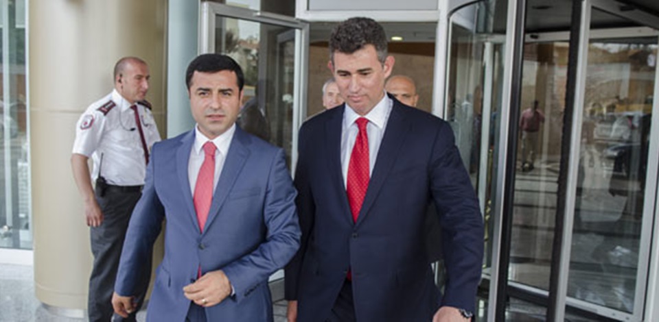 Cumhurbaşkanı adayı ve HDP Eş Genel Başkanı Demirtaş TBByi ziyaret etti 