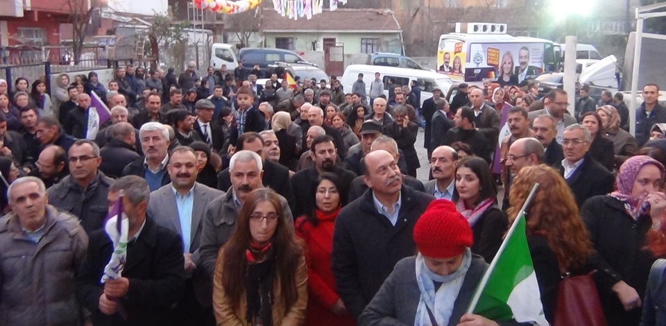 HDPnin Eyüp İlçe binası açıldı