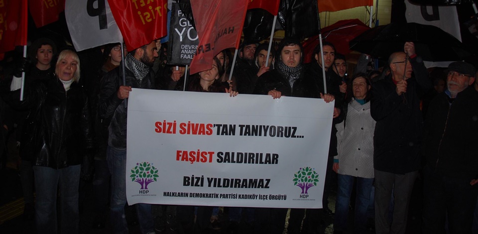 HDPye saldırılar yürüyüşle protesto edildi