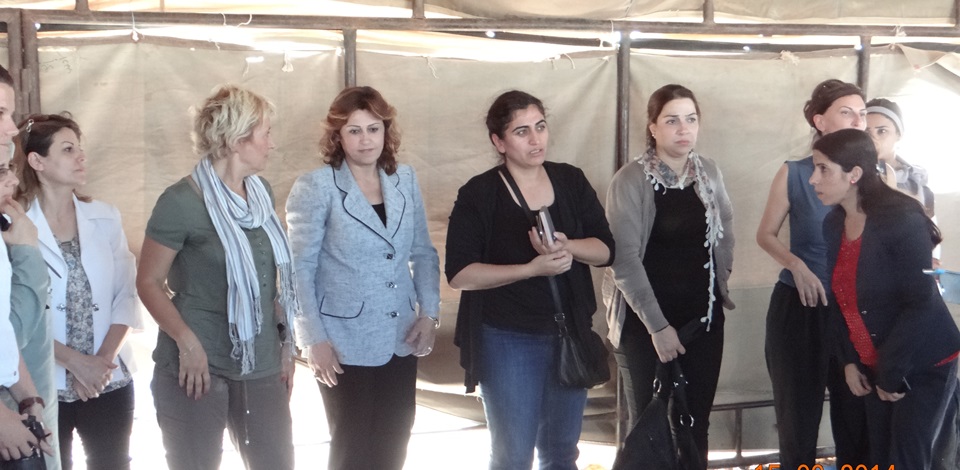 Kadın heyeti Newroz kampında Ezidîleri ziyaret etti