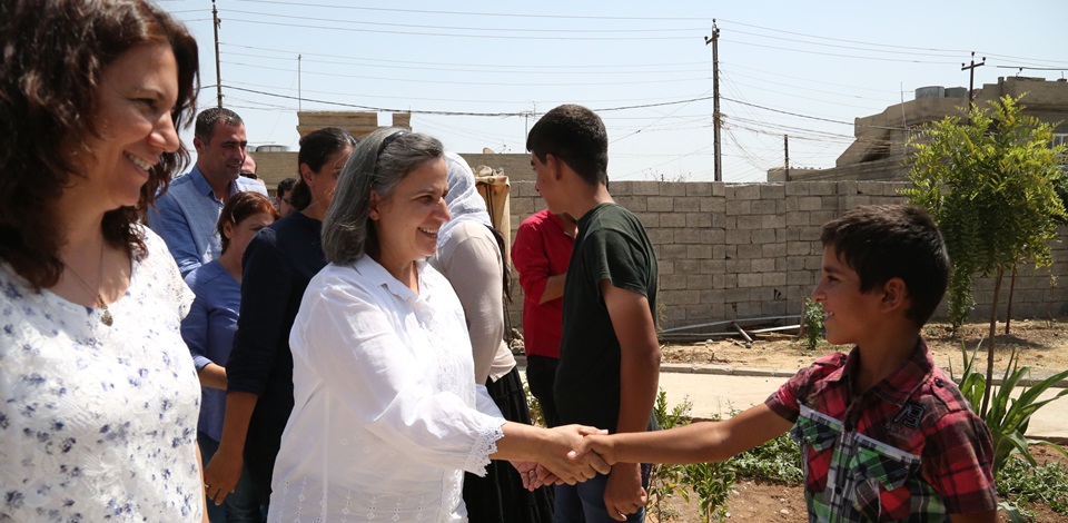 HDP heyeti Maxmur Kampı ve Ranyayı ziyaret etti