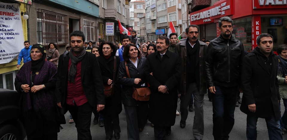 HDPden halkların kadim semti Samatyada açılış