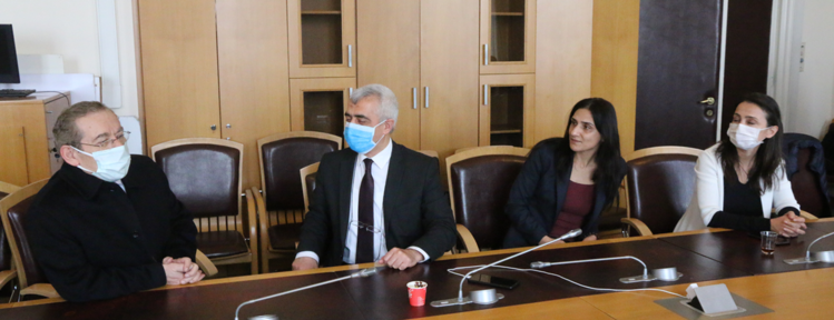 CHPden milletvekilleri Mecliste devam eden nöbetimizi ve Gergerlioğlunu ziyaret etti