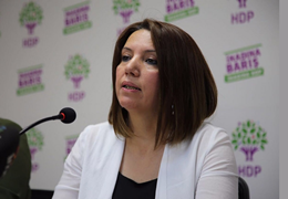 Selma Irmak: Kadınlar çektikleri acıların hesabını sandıkta sormalı