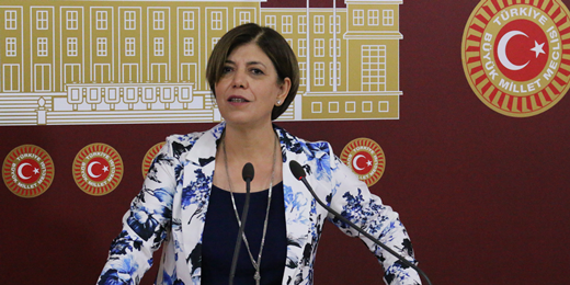 Beştaş: ‘Mafyadan ayda 10 bin dolar alan siyasetçi kim’ sorusunun cevabını vermeyenler Kürt siyasetçilere kırmızı bülten çıkarıyor