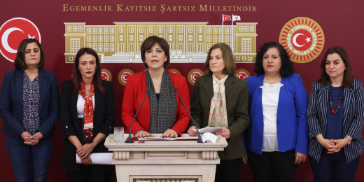 Kadın Milletvekillerimiz EŞİK ile Mecliste basın toplantısı düzenledi