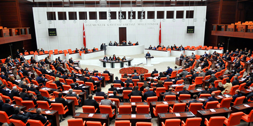 Milletvekillerimizden tek soruluk önerge: Türkiye Cumhuriyeti, AİHM kararına uymak zorunda değil midir?