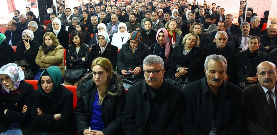 HDPden yeni seçilen ilçe yöneticilerine eğitim semineri