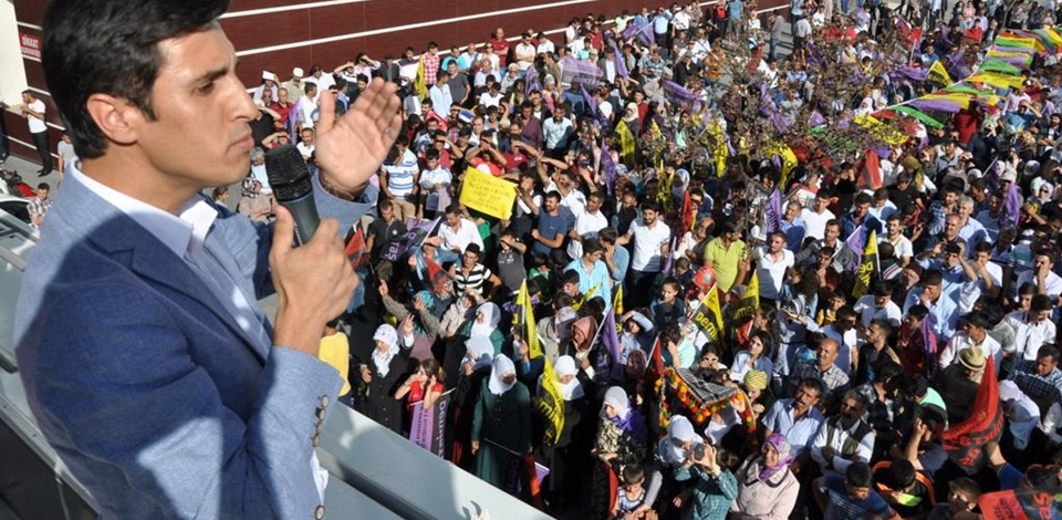 Demirtaş’ın seçim kampanyası için Bitlis’in Tatvan ilçesinde miting yapıldı